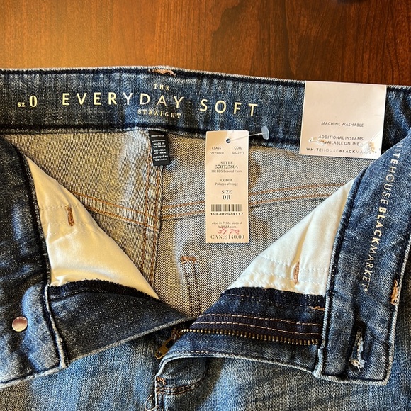 White House Black Market Size 0 Straight Jeans - Picture 6 of 6